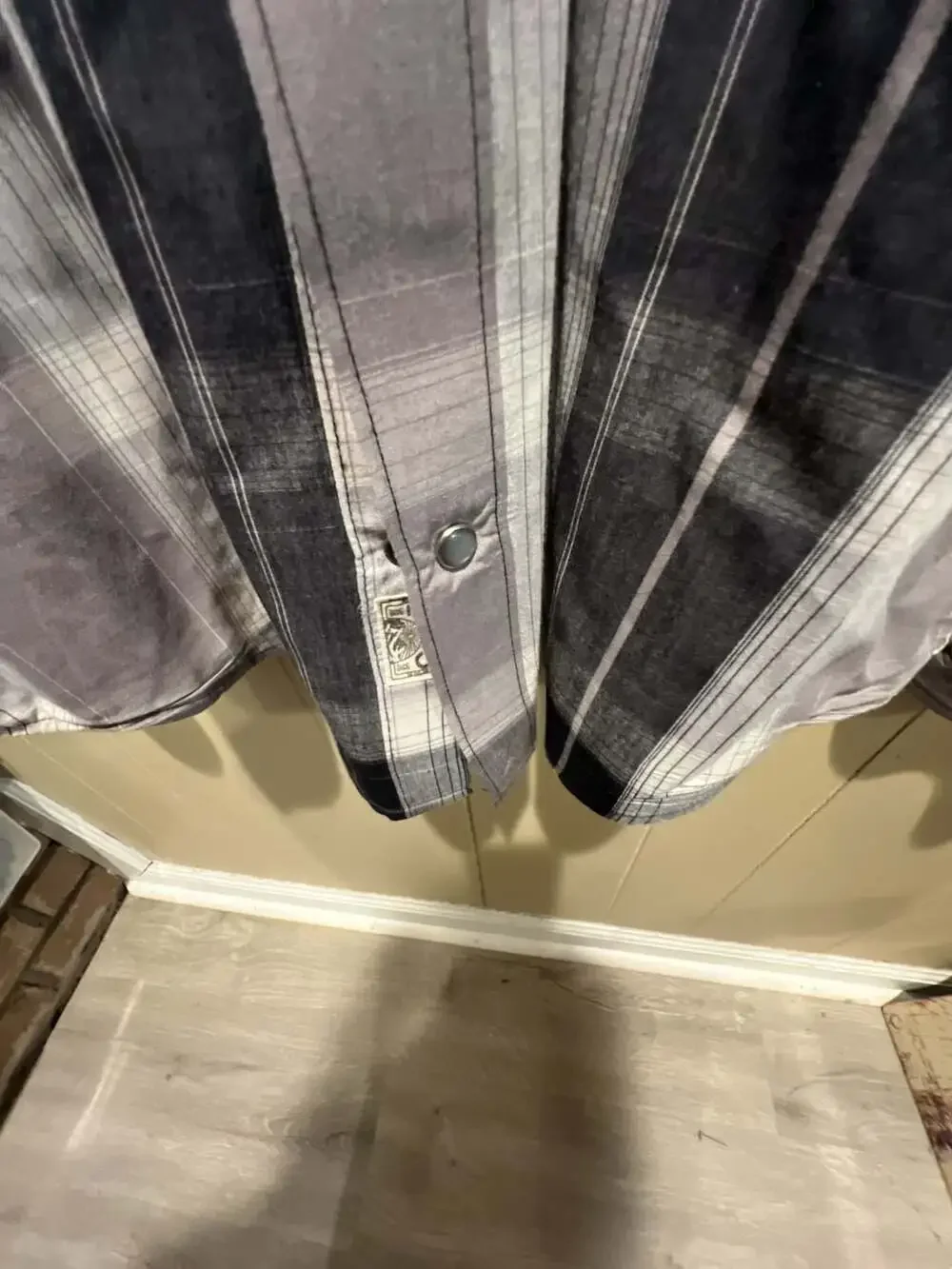 Levi's Men's Modern Western Long Sleeve Gray Plaid Pearl Snap Shirt